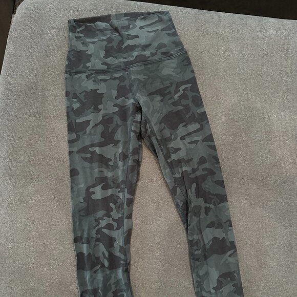 Lulu Lemon 28" Align Leggings - Camo - Picture 1 of 3